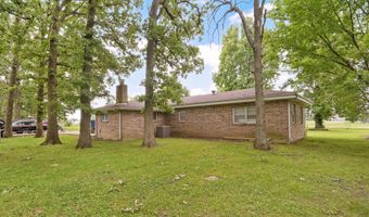 1315 E Church St, Aurora, MO 65605
