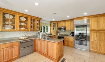 7 Hallin Ct, Alton, NH 03810