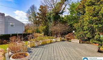 2730 Chew St, Allentown, PA 18104