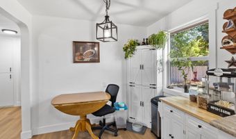 2681 D St, Springfield, OR 97477
