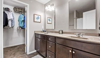 414 Churchill Dr, North Liberty, IA 52317