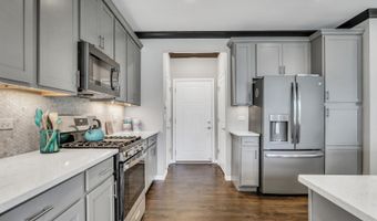 3227 N Heritage Ln, Arlington Heights, IL 60004