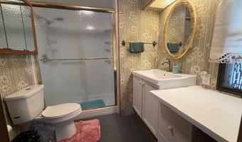 6 New St, Beacon Falls, CT 06403
