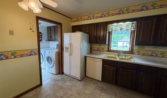 303 S Clark St, Bassett, NE 68714
