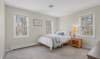 7 Woodfield Rd, Acton, MA 01720