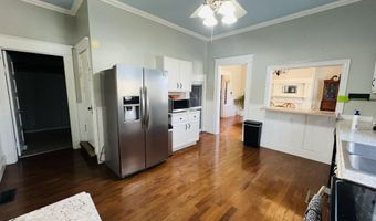 18 Madison St, Beattyville, KY 41311