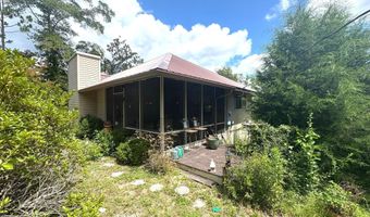 850 Gambier Dr, Alford, FL 32420