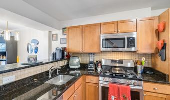 1215 N VAN DORN St, Alexandria, VA 22304