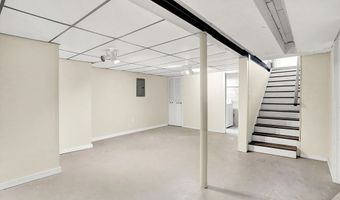 37 Maxwell Rd, Indianapolis, IN 46217