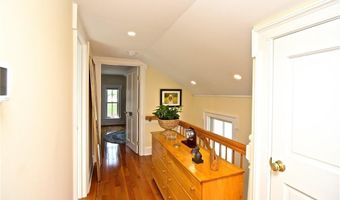 105 John St, Newport, RI 02840