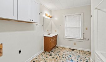 1228 S Main St, Abbeville, SC 29620