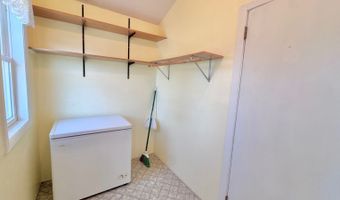 201 3rd Ave NW, Bowman, ND 58623