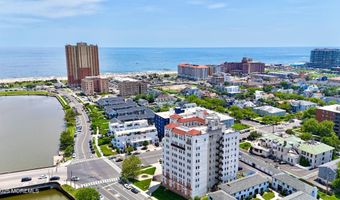 400 Deal Lake Dr 3J, Asbury Park, NJ 07712