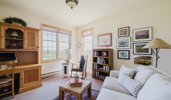 1225 Country Ln, Lamoille, NV 89828