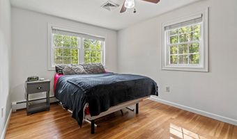 37 Pine Ridge Dr, Candia, NH 03034