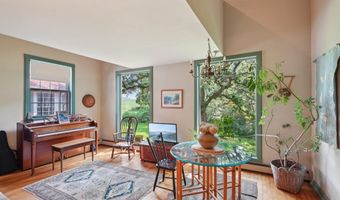 2473 Mt Hope Rd, Dodgeville, WI 53533