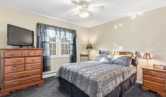 11 Southbury Rd, Cumberland, RI 02864