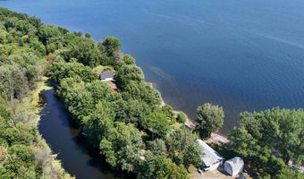 915 Fiske Rd, Alburgh, VT 05440