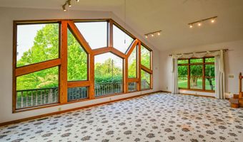 6300 Jonathan Ln, Albany, OH 45710