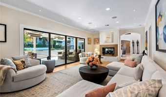 17980 Rancho St, Encino, CA 91316