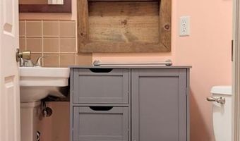 234 Park Ave, Cranston, RI 02905