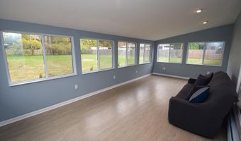 9640 Shady Ln, Algonac, MI 48001