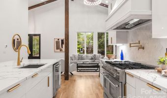 809 Crater St, Charlotte, NC 28205
