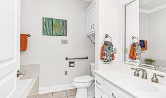 10715 Shoreline Dr, Baton Rouge, LA 70809