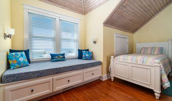 237 Sea Dreams Dr, Atlantic Beach, NC 28512
