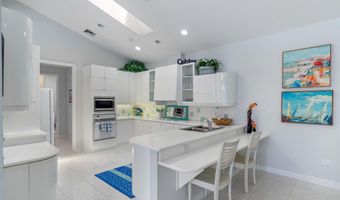 201 Orange Tree Dr, Atlantis, FL 33462