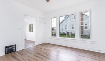 105 W Benton, Andrew, IA 52030