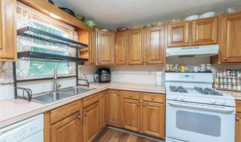 1404 Kendale Dr, Akron, OH 44314