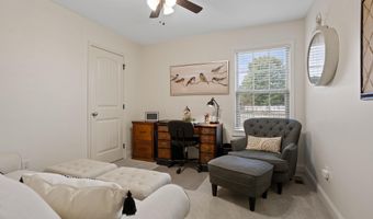330 War Emblem Dr, Boiling Springs, SC 29316