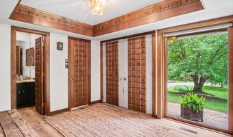 540 Roundtree Dr NE, Ada, MI 49301
