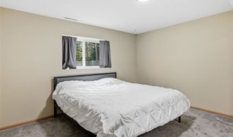 511 S Beach Dr, Altoona, WI 54720