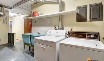 730 Dogwood St, Anchorage, AK 99501