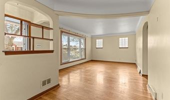 7668 Cortland Ave, Allen Park, MI 48101