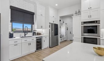 2717 Port Isabel Way, Bullhead City, AZ 86429