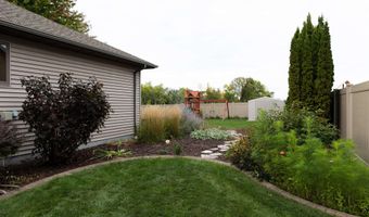 W6548 ETHAN Drive, Appleton, WI 54915