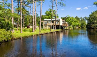 10091 River Dr, Bay St. Louis, MS 39520