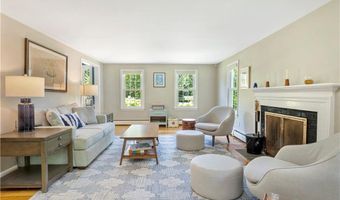 111 Juniper Dr, North Kingstown, RI 02852