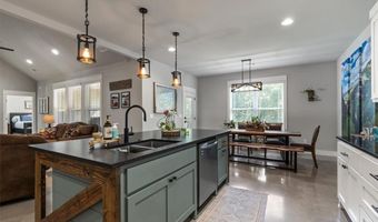 11 Epping Dr, Bella Vista, AR 72714