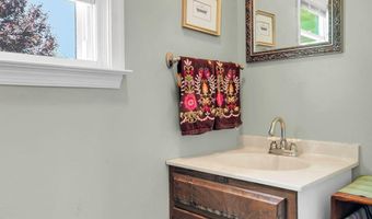 36 E Lincoln Ave, Atlantic Highlands, NJ 07716