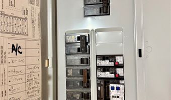 427 Van Roen Rd, Utica, NY 13502