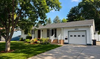 1011 NE 11th Ave, Aberdeen, SD 57401