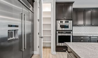 903 W GLACIER Dr, Chandler, AZ 85248