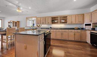 1879 BEACH Ave, Atlantic Beach, FL 32233