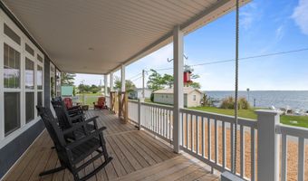 215 River Rd, Arapahoe, NC 28510