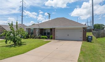 221 Regency Dr, Barling, AR 72923