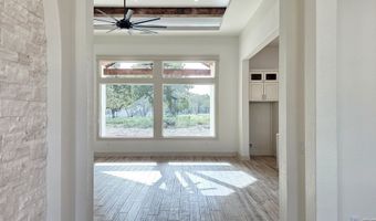 105 PIONEER Trl, Adkins, TX 78101
